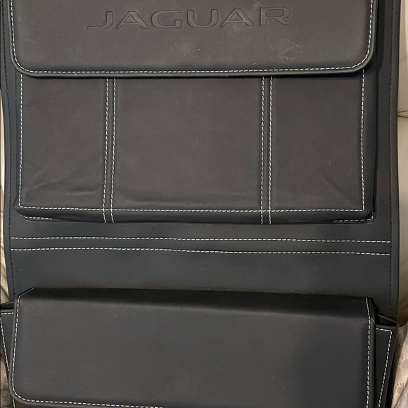 Jaguar , rear seat organizer, leather w/ white stitch detail - Picture 3 of 7